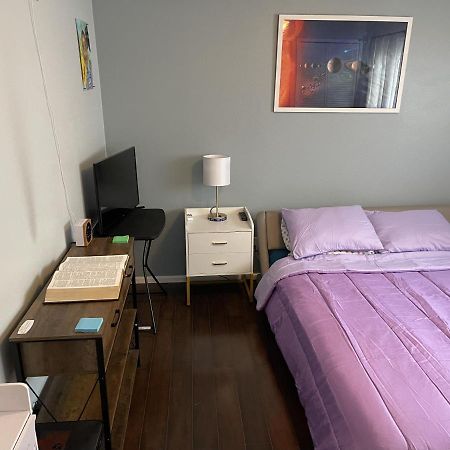 Shared Space With Private Room In Beautiful Lakefront Apartment Federal Way Luaran gambar